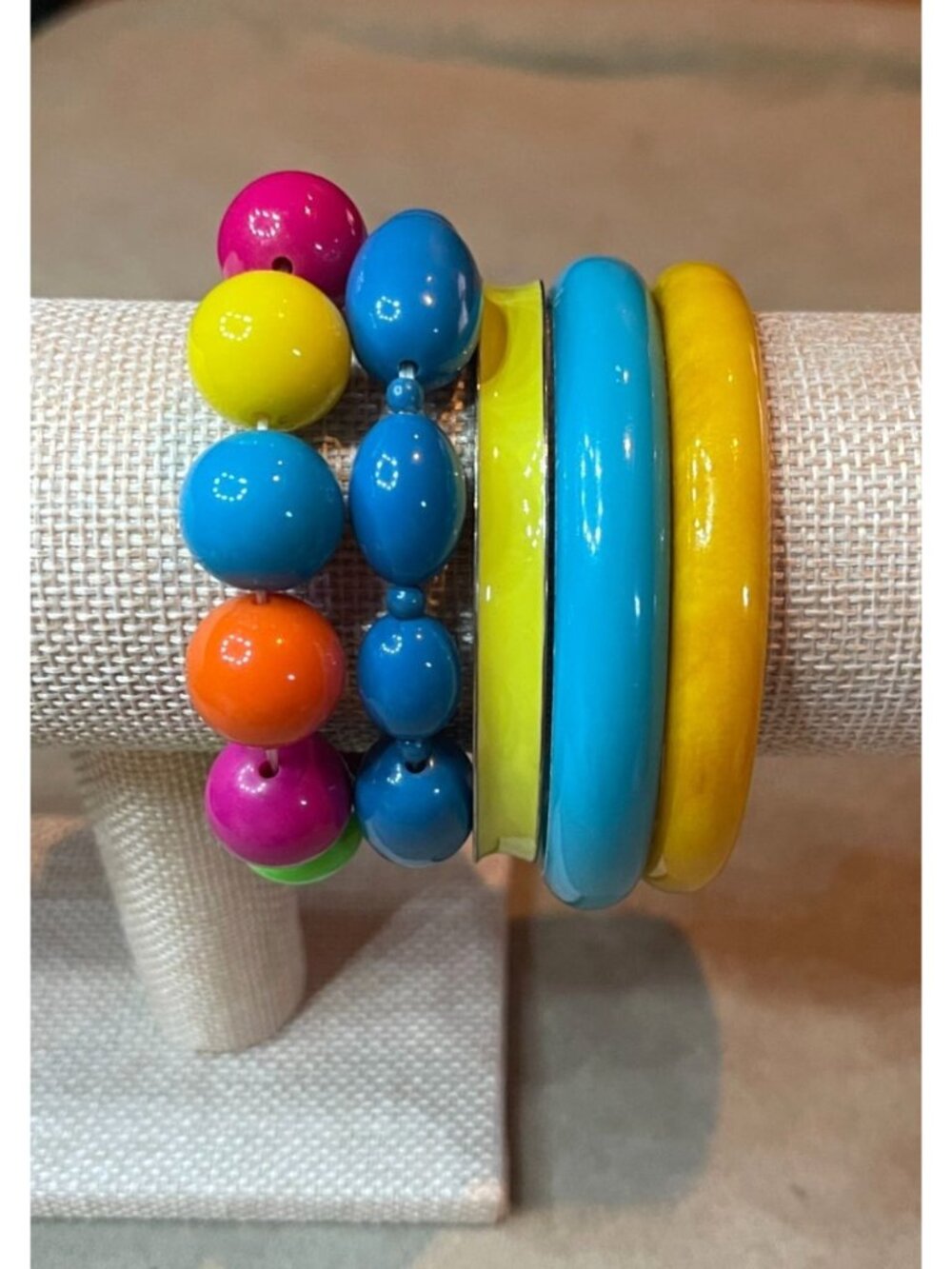 Vintage 80s 90s Chunky Resin Bangle and Beaded Bracelet Set